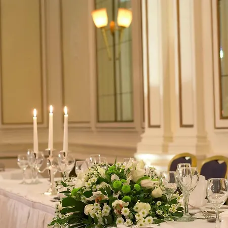 The Midland 3* Bradford (West Yorkshire)